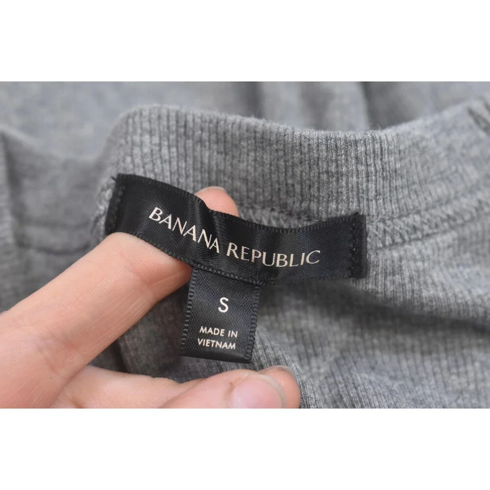 Banana Republic Tank Top Mens Small Gray Ribbed Cotton Jersey Undershirt Stretch